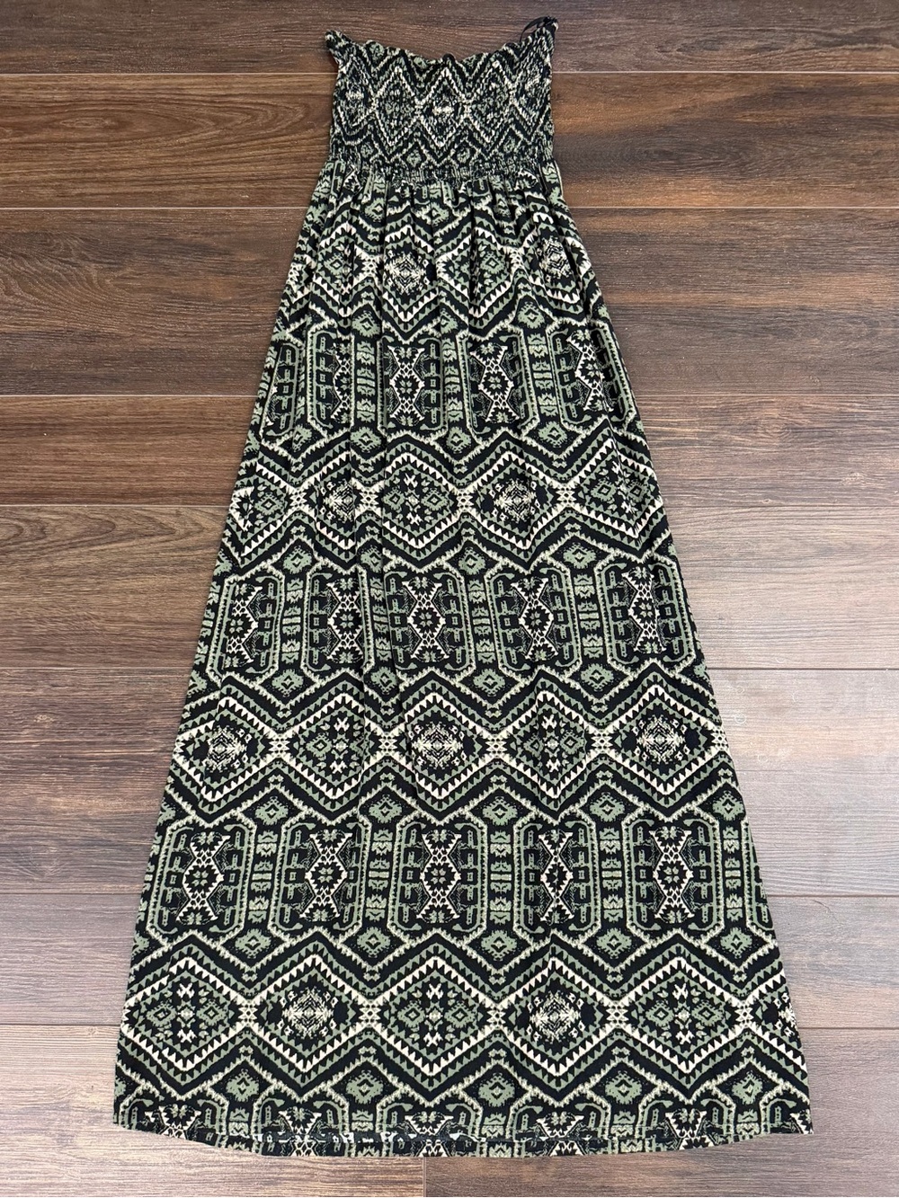 EUC Strapless Smocked Green Tribal Print Maxi Dress - Picture 4 of 7
